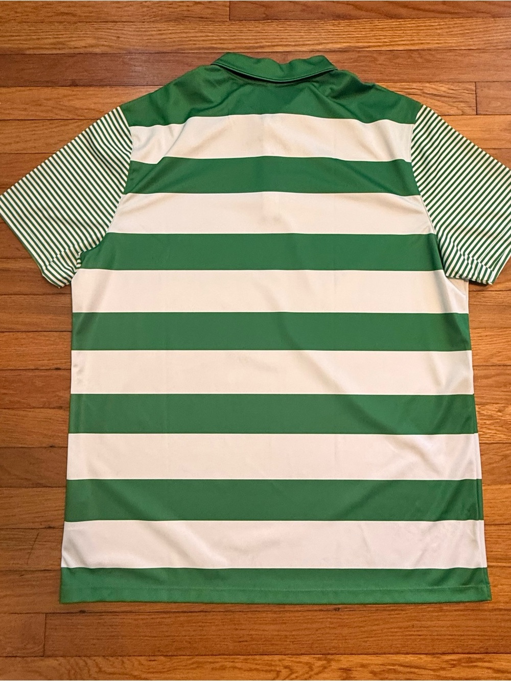 Nike Men’s Green and White Striped Polo - Picture 4 of 4